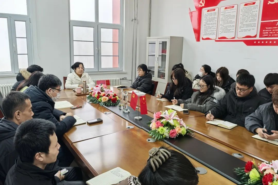 乘春?jiǎn)⑿潞?聚力譜華章——東戴河職業(yè)技術(shù)學(xué)校2025年春季學(xué)期開學(xué)前準(zhǔn)備工作紀(jì)實(shí)